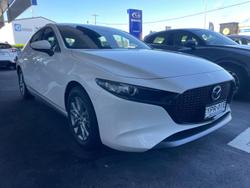 2024 Mazda
3 G20 Pure