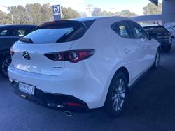 2024 Mazda
3 G20 Pure