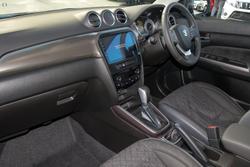 2024 Suzuki
Vitara Turbo