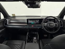 2024 Kia
Sorento HEV GT-Line