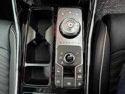 2024 Kia
Sorento HEV GT-Line