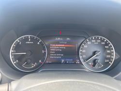 2024 Nissan
                Navara PRO-4X