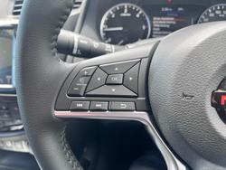 2024 Nissan
Navara PRO-4X