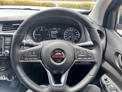 2024 Nissan
Navara PRO-4X