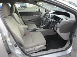 2012 Honda
Civic VTi-L