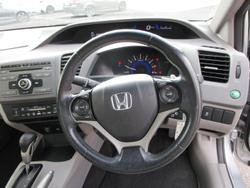 2012 Honda
Civic VTi-L