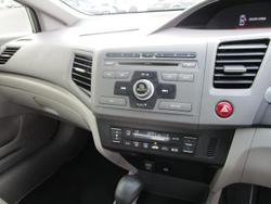 2012 Honda
Civic VTi-L