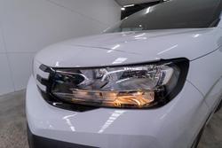 2024 Peugeot
Partner Pro