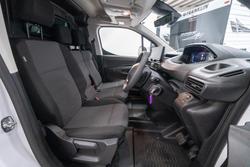 2024 Peugeot
Partner Pro