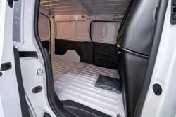 2024 Peugeot Partner Pro