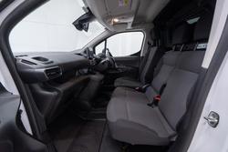 2024 Peugeot Partner Pro