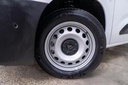 2024 Peugeot Partner Pro