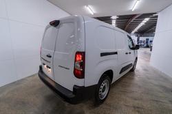 2024 Peugeot Partner Pro