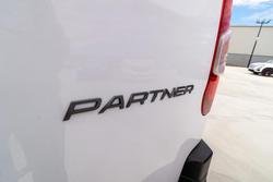 2024 Peugeot Partner Pro