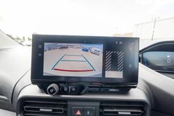 2024 Peugeot
                Partner Pro