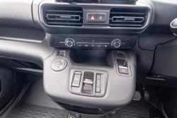 2024 Peugeot Partner Pro