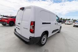 2024 Peugeot Partner Pro