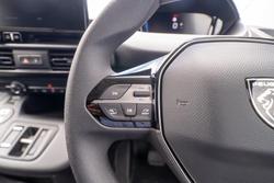 2024 Peugeot
                Partner Pro