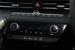 2024 Hyundai
                i30 Elite Hybrid