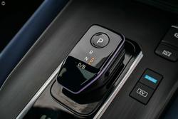2024 Nissan
                QASHQAI TI e-POWER