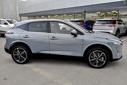 2024 Nissan
                QASHQAI TI e-POWER