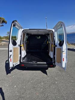 2022 Ford
Transit Custom 340S