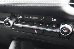 2024 Mazda
3 G20 Evolve