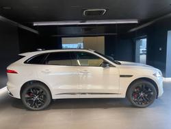 2023 JAGUAR
F-PACE P250 R-DYNAMIC SE 184KW