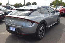 2023 Kia
                EV6 Air