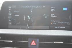 2023 Kia
                EV6 Air