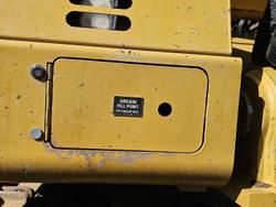 2018 Caterpillar 374Fl Yellow