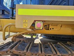 2018 Caterpillar 374Fl Yellow