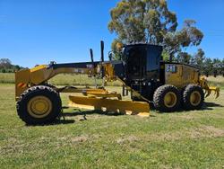 2023 Caterpillar 150 Awd Yellow