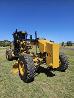 2023 Caterpillar 150 Awd Yellow