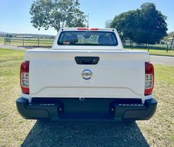 2024 Nissan
                Navara SL (4x4)