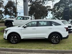 2025 Kia
                Sorento HEV S