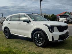 2025 Kia
                Sorento HEV S