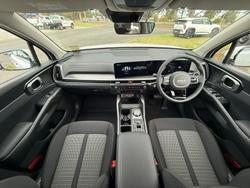 2025 Kia
                Sorento HEV S