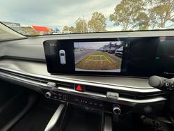 2025 Kia
                Sorento HEV S