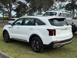 2025 Kia
                Sorento HEV S