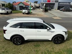 2025 Kia
                Sorento HEV S