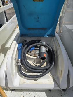 2016 Isuzu Fsr 850 4000L Diesel Tanker White