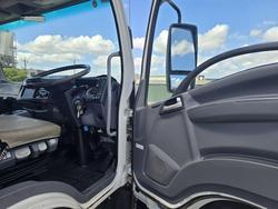 2016 Isuzu Fsr 850 4000L Diesel Tanker White