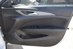 2019 Holden
                Commodore LT