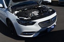 2019 Holden
                Commodore LT