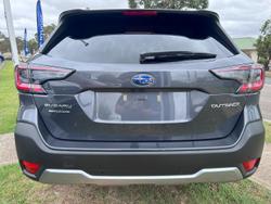 2024 Subaru
Outback AWD Touring