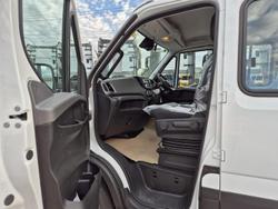 2024 Iveco
                Daily 70C21
