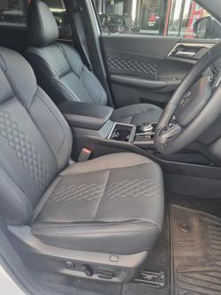 2024 Mitsubishi Outlander PHEV GSR