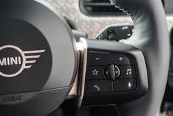 2024 MINI
Cooper S Favoured