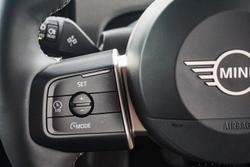 2024 MINI
Cooper S Favoured